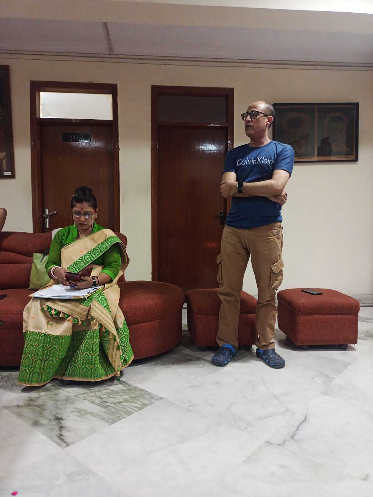 ড০ ভূপেন হাজৰিকাদেৱৰ পুণ্যতিথি উপলক্ষে এখনি স্মৃতিচাৰণ সভাৰ 